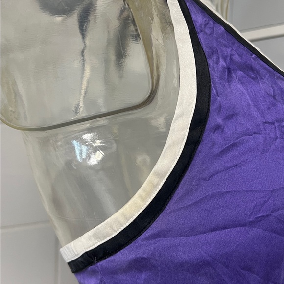 Bebe 2008 Silky Purple Peplum Deep Plunge Halter XS - Picture 4 of 16